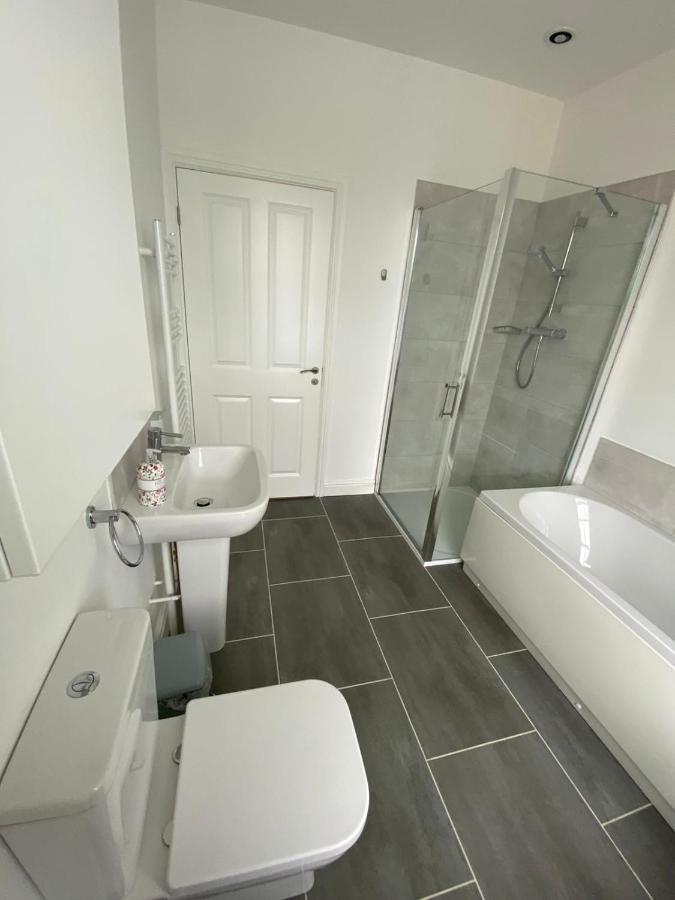 2 Yr Hen Fanc Apartment Aberaeron Exterior photo