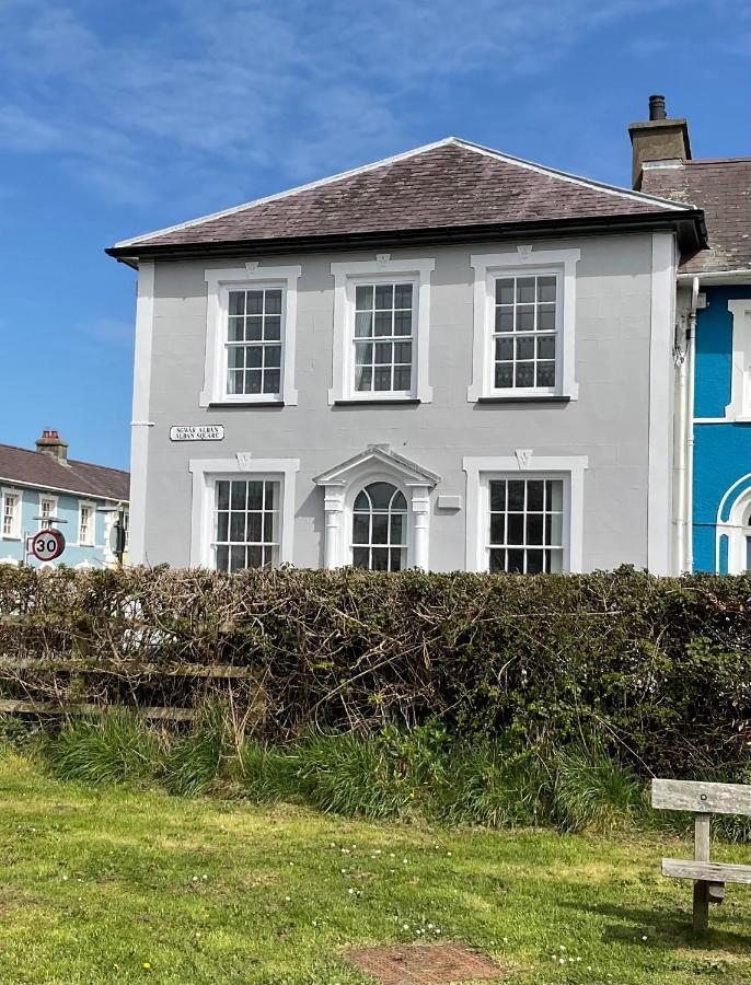 2 Yr Hen Fanc Apartment Aberaeron Exterior photo